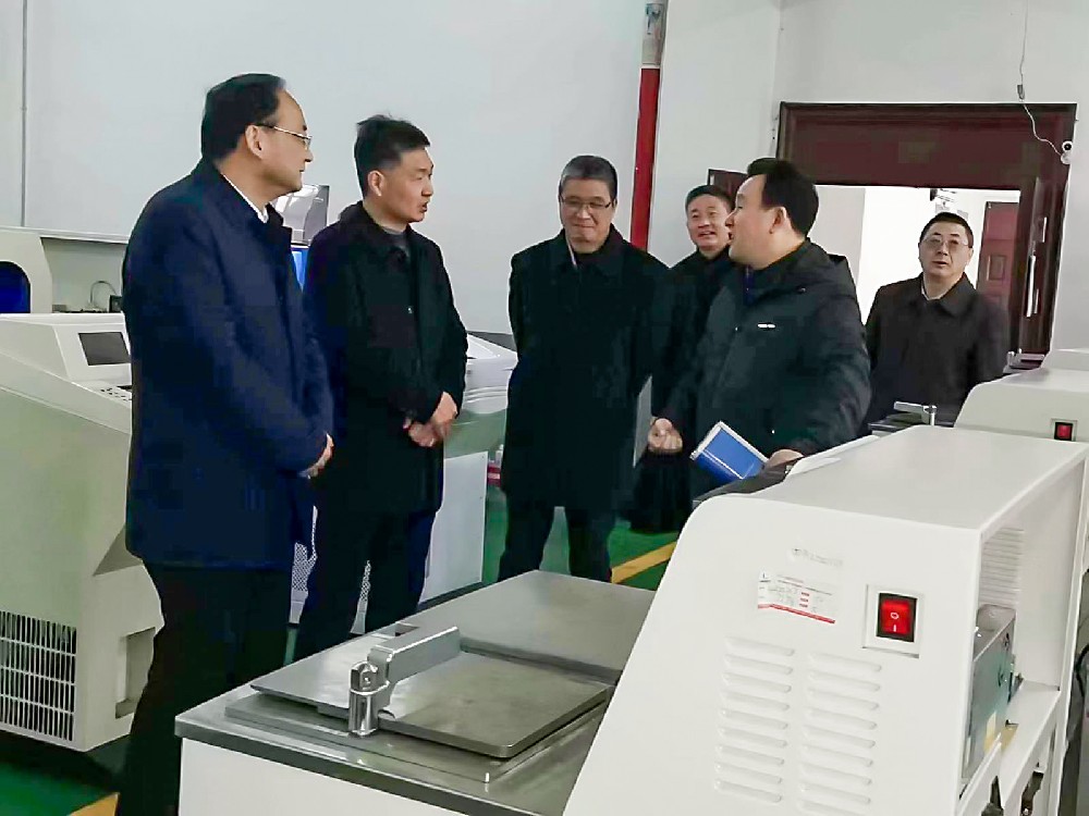 孝感市委常委、宣傳部長(zhǎng)吳瓊一行考察鑒黑網(wǎng)醫(yī)療